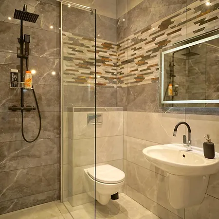 Alkantara アパート フシャヌフ