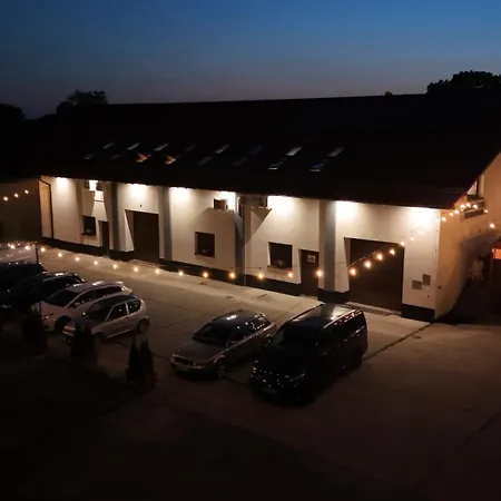 Alkantara アパート フシャヌフ