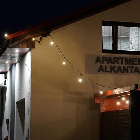 Alkantara *